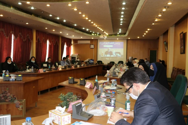 نخستین جشنواره استانی تجارب برتر آموزشی- تربیتی پژوهش محور در دوره ابتدائی 18