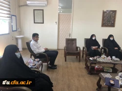 تقدیر از همکاران پردیس فاطمه الزهرا(س) به عنوان جهادگران میدان دفاع از سلامت
 2