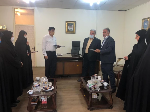 تقدیر از همکاران پردیس فاطمه الزهرا(س) به عنوان جهادگران میدان دفاع از سلامت
 3