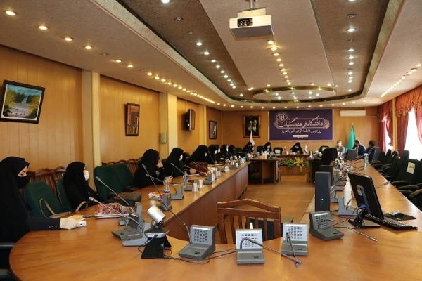 جلسه کمیته پژوهشی پردیس فاطمه الزهرا(س) 2