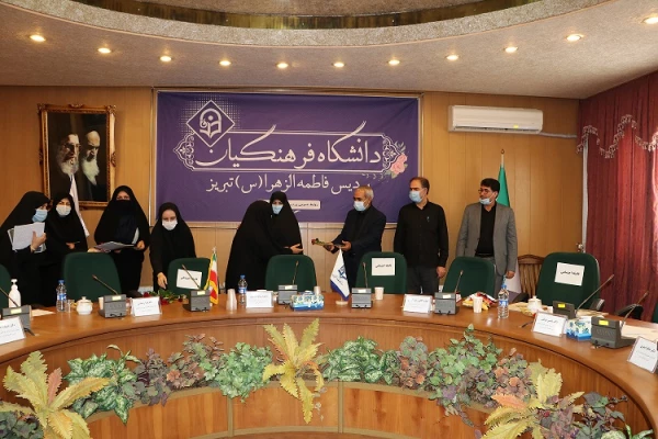 جلسه شورای اداری شهریور ماه 99 پردیس فاطمه الزهرا(س) تبریز 9