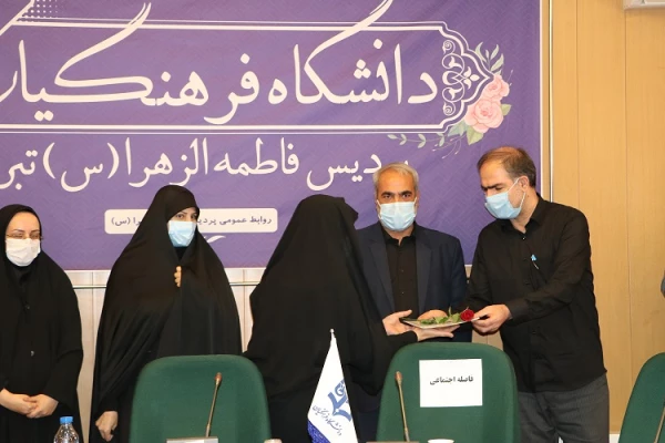 جلسه شورای اداری شهریور ماه 99 پردیس فاطمه الزهرا(س) تبریز 13