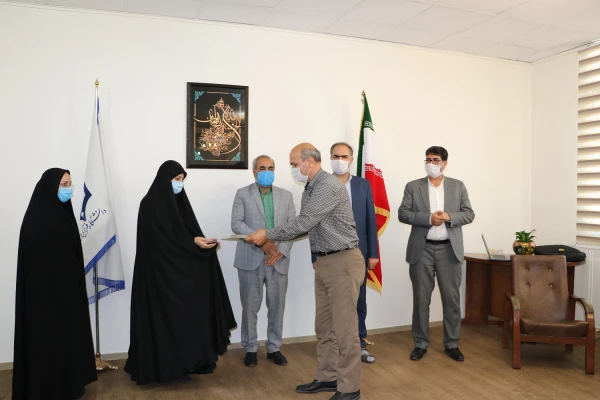 تجلیل از اساتید ایثارگر پردیس فاطمه الزهراس(س) تبریز 6