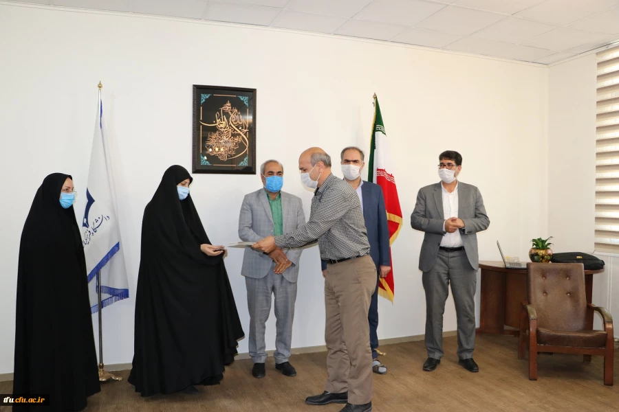 تجلیل از اساتید ایثارگر پردیس فاطمه الزهراس(س) تبریز 6