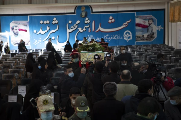 لالایی فرهنگیان تبریز بر پیکر یک شهید گمنام 5