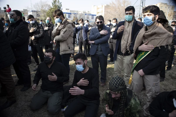 لالایی فرهنگیان تبریز بر پیکر یک شهید گمنام 13