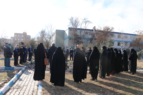 زیارت مزار شهید گمنام پردیس فاطمه الزهرا(س) و تجدید میثاق با شهدا در گلزار شهدای وادی رحمت تبریز 7