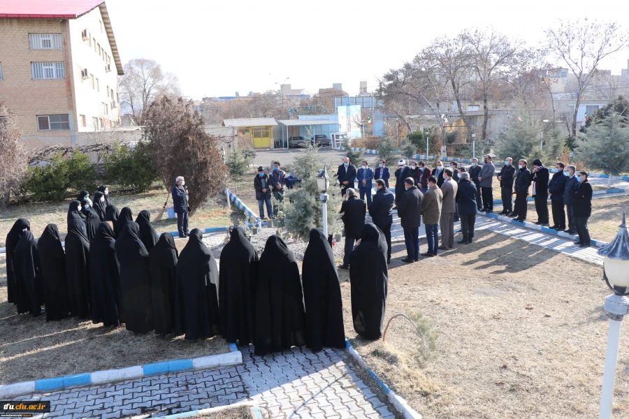 زیارت مزار شهید گمنام پردیس فاطمه الزهرا(س) و تجدید میثاق با شهدا در گلزار شهدای وادی رحمت تبریز 4