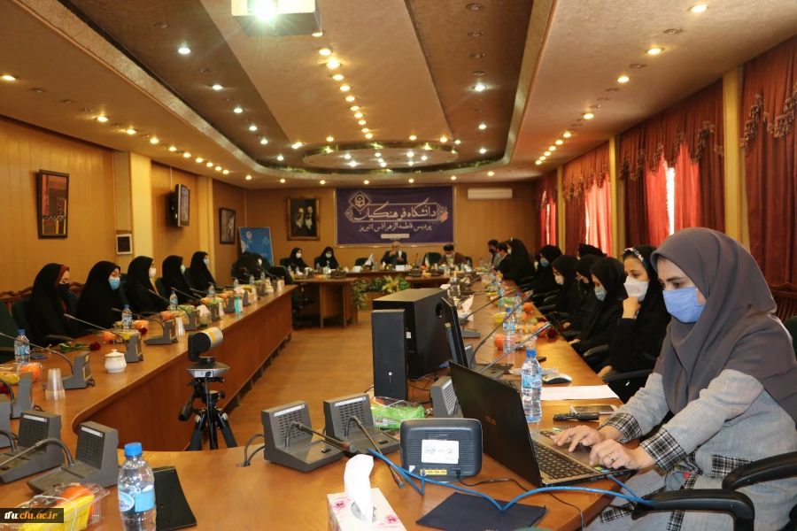 مراسم آیین استقبال از  نودانشجو معلمان ورودی بهمن ماه پردیس فاطمه الزهرا(س) تبریز 6