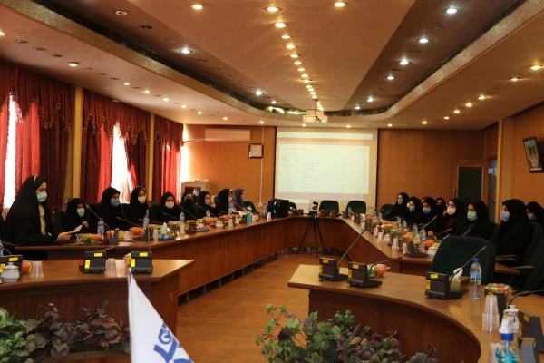 مراسم آیین استقبال از  نودانشجو معلمان ورودی بهمن ماه پردیس فاطمه الزهرا(س) تبریز 9