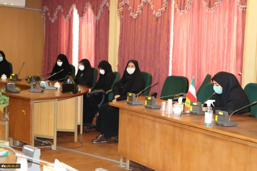 دیدار مسئولین خواهر ناحیه بسیج دانشجویی با ریاست پردیس جهت تبریک هفته تکریم معلم و تجلیل از دانشجومعلمان جهادگر 7