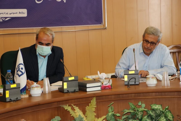 طراحی و تدوین الگویی برای استخدام معلمان با ماده خوب با ارائه دکتر اسداله خدیوی
 9