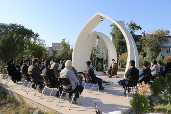 آئین غبار روبی و عطر افشانی مزار شهید گمنام پردیس فاطمه الزهرا(س) برگزارشد 15