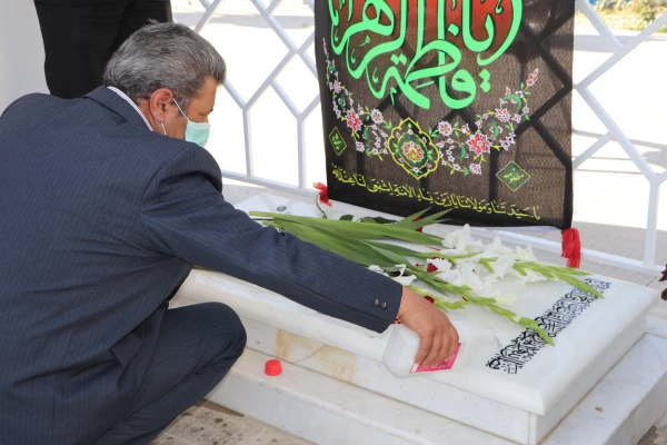 آئین غبار روبی و عطر افشانی مزار شهید گمنام پردیس فاطمه الزهرا(س) برگزارشد 21