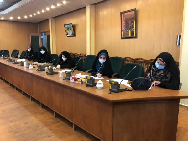 جلسه کمیته پژوهشی شهریور ماه پردیس فاطمه الزهرا(س)تبریز
 9