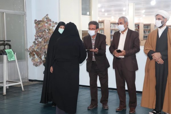 مراسم گرامیداشت هفته کتاب و کتاب خوانی و رونمایی از کتابخانه پردیس فاطمه الزهرا(س) تبریز 9