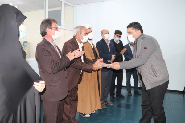 مراسم گرامیداشت هفته کتاب و کتاب خوانی و رونمایی از کتابخانه پردیس فاطمه الزهرا(س) تبریز 10