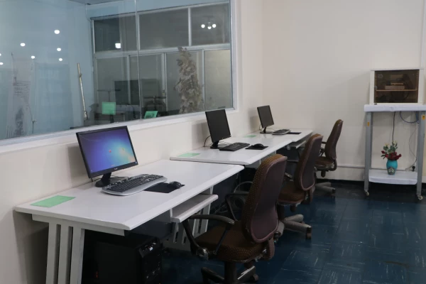 مراسم گرامیداشت هفته کتاب و کتاب خوانی و رونمایی از کتابخانه پردیس فاطمه الزهرا(س) تبریز 11