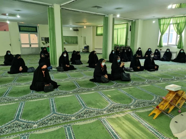 مراسم دوشنبه های قرآنی با حضور حافظ ممتاز قرآن جناب آقای سینا طباخی 4