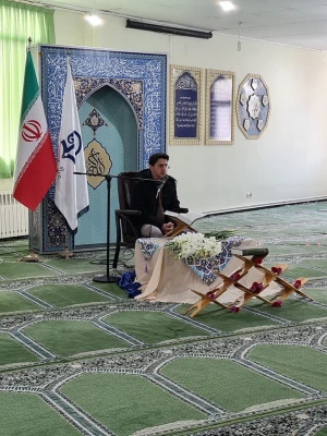 مراسم دوشنبه های قرآنی همزمان با ویژه برنامه روز دانشجو 6