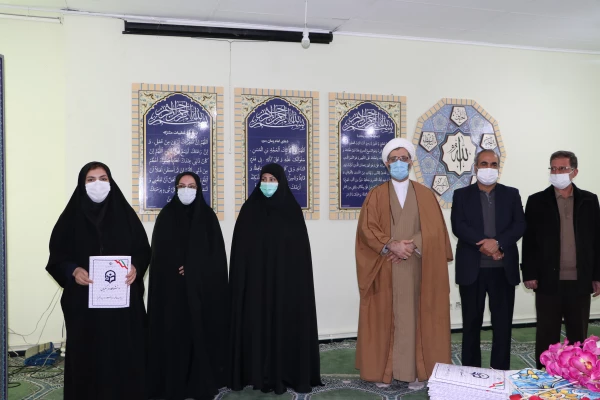 مراسم دوشنبه های قرآنی همزمان با ویژه برنامه روز دانشجو 13