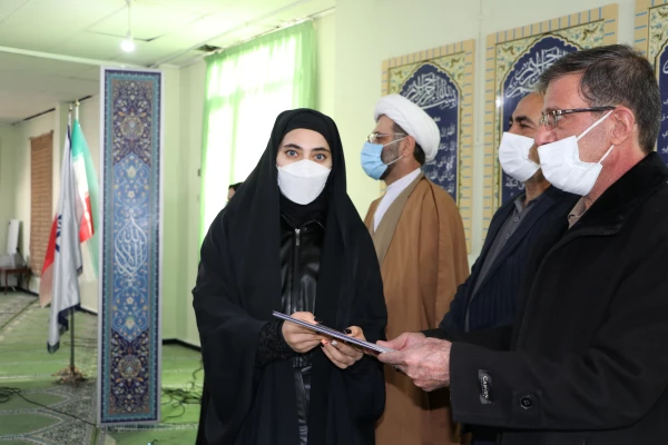 مراسم دوشنبه های قرآنی همزمان با ویژه برنامه روز دانشجو 16