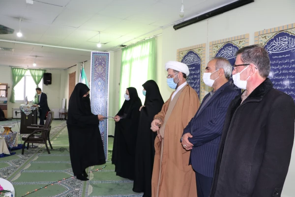 مراسم دوشنبه های قرآنی همزمان با ویژه برنامه روز دانشجو 17