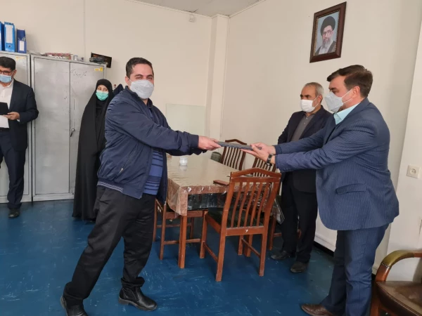 تجلیل از همکاران واحد مالی  پردیس فاطمه الزهرا(س) تبریز به مناسبت روز حسابدار 3