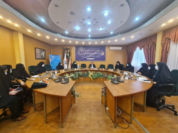 کارگاه تخصصی با موضوع اخلاق کاربردی در خانواده و سبک زندگی معلمان 4