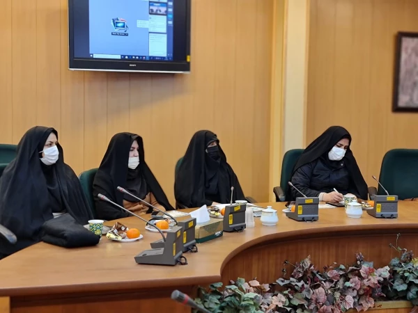 کارگاه تخصصی با موضوع اخلاق کاربردی در خانواده و سبک زندگی معلمان 9