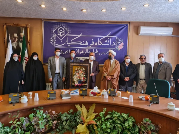 مراسم تکریم معاون توسعه منابع و امور دانشجویی جناب آقای دکتر توکلی 8