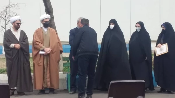 غرس نهال ایثار در پردیس فاطمه الزهرا(س) تبریز 3