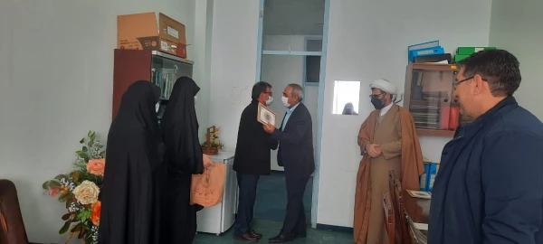 تجلیل از اساتید جانباز پردیس فاطمه الزهرا(س) تبریز
 2