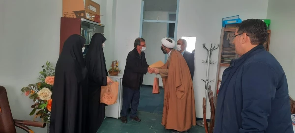 تجلیل از اساتید جانباز پردیس فاطمه الزهرا(س) تبریز
 2