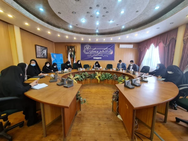 جلسه فروردین ماه کمیته فرهنگی سرای دانشجویی پردیس فاطمه  الزهرا(س) تبریز 9