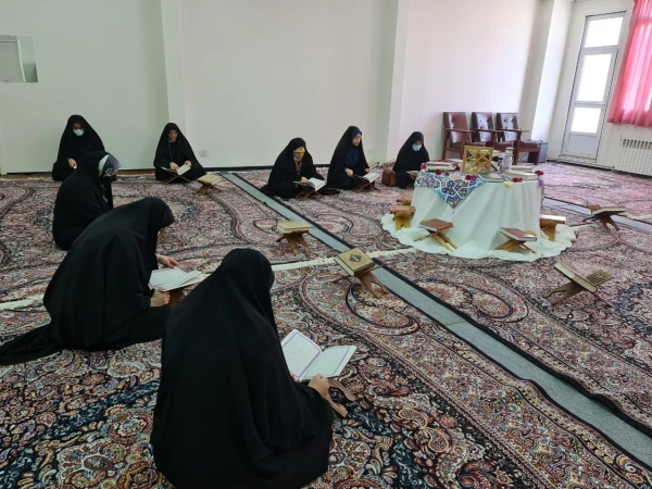 مراسم جزء خوانی و انس با قرآن کریم  6