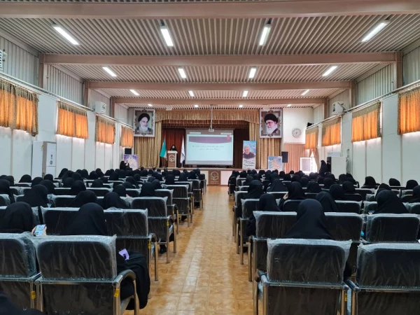 نشست توجیهی با دانشجویان جدیدالورود سال 1400 پردیس فاطمه الزهرا(س) تبریز 2