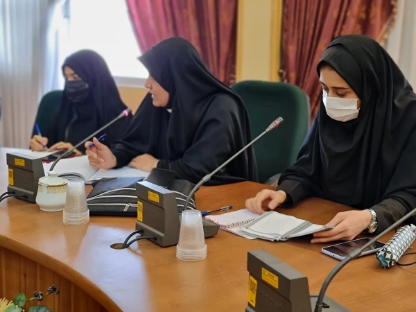 جلسه اردیبهشت ماه 1401 کمیته فرهنگی پردیس فاطمه الزهرا(س) تبریز 7