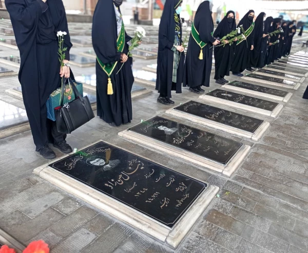 مراسم ضیافت شهدا در گلزای شهدای وادی رحمت تبریز 10