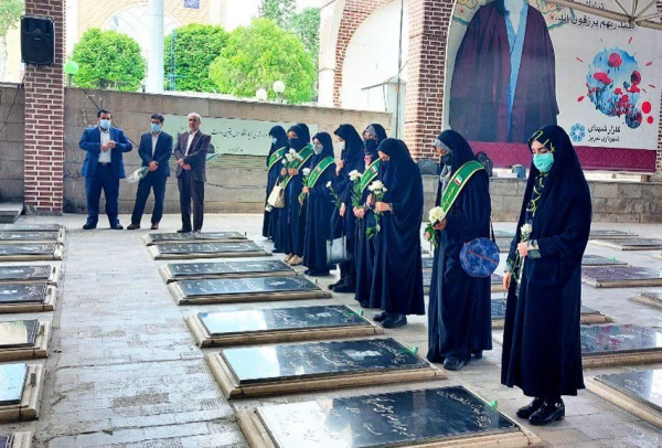 مراسم ضیافت شهدا در گلزای شهدای وادی رحمت تبریز 12