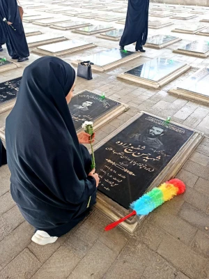 مراسم ضیافت شهدا در گلزای شهدای وادی رحمت تبریز 18