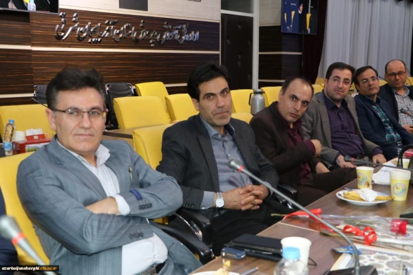 آیین گرامیداشت هفته معلم و دهه سرآمدی آموزش
 3