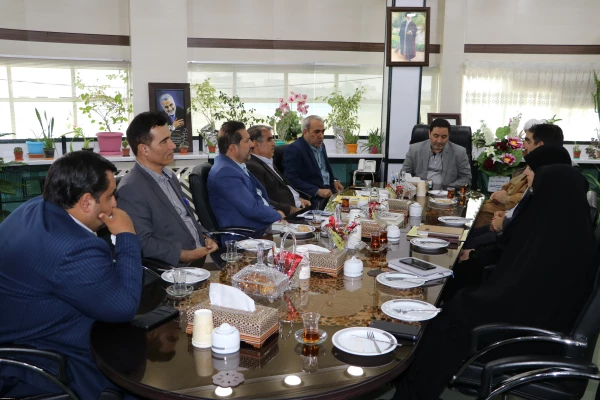 دیدار هیات رییسه دانشگاه فرهنگیان استان آذربایجان شرقی با مدیرکل آموزش وپرورش استان
 2