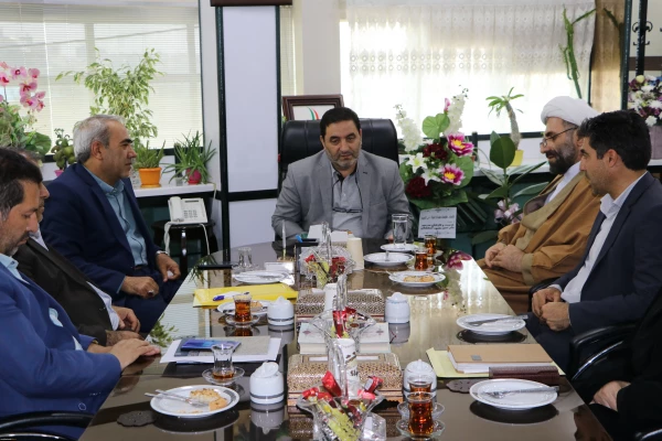 دیدار هیات رییسه دانشگاه فرهنگیان استان آذربایجان شرقی با مدیرکل آموزش وپرورش استان
 2