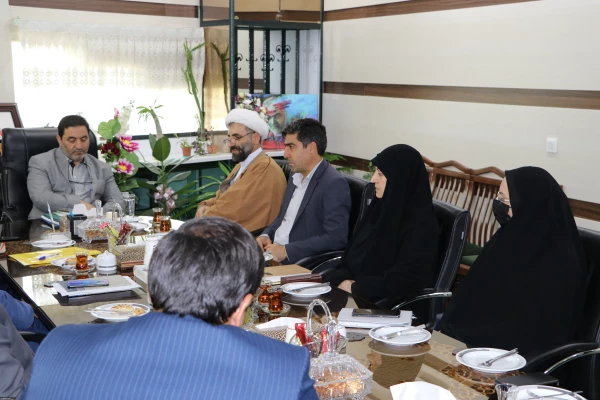 دیدار هیات رییسه دانشگاه فرهنگیان استان آذربایجان شرقی با مدیرکل آموزش وپرورش استان
 3