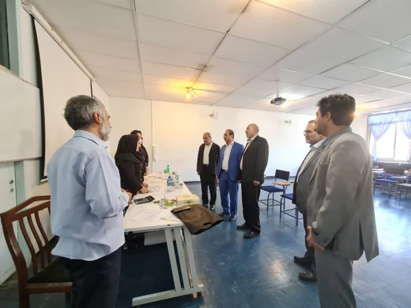 بازدید آقای علی زمانی و عباس بروغنی از روند برگزاری مصاحبه معرفی شدگان چند برابر ظرفیت پردیس های استان آذربایجان شرقی  2