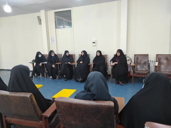  بازدید مدیرکل امور بانوان و خانواده استانداری اذربایجان شرقی از روند برگزاری مصاحبه معرفی شدگان چند برابر ظرفیت پردیس های استان آذربایجان شرقی 3