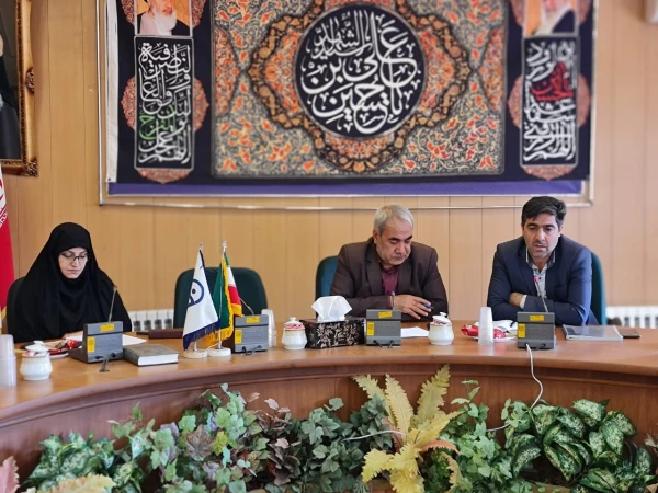 جلسه شهریور ماه شورای اداری سال 1401 پردیس فاطمه الزهرا(س) تبریز
 5