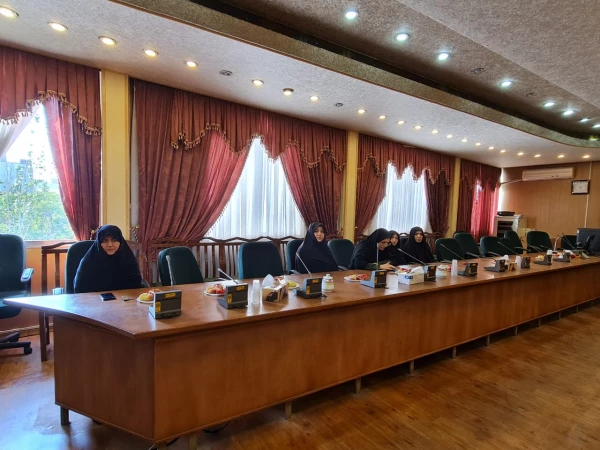 جلسه شهریور ماه شورای اداری سال 1401 پردیس فاطمه الزهرا(س) تبریز
 8