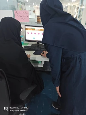 بازدید ازنمایشگاه کتابخانه آزاد ویژه دانشجومعلمان، اساتید و همکاران  4